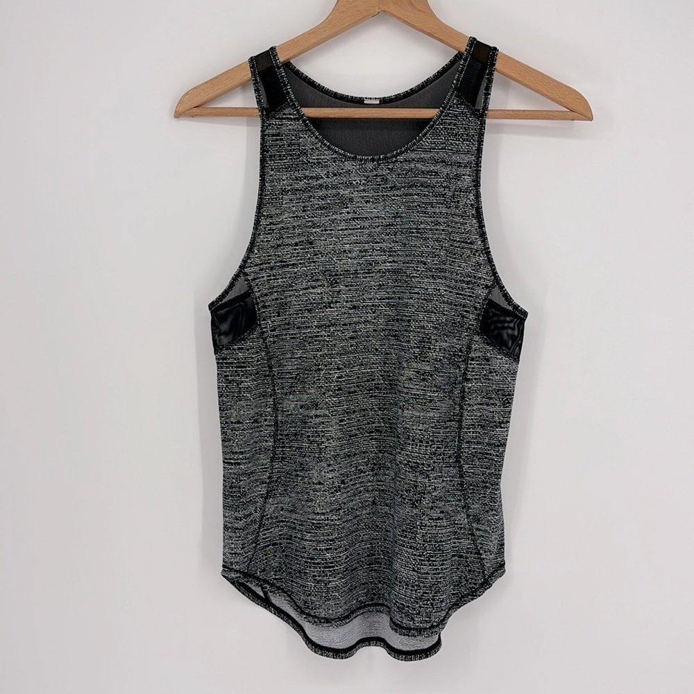 Lululemon Sculpt Tank II in Salt Alpine White Black Women’s Size Small